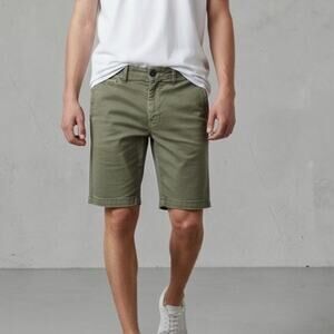 American Eagle men's green chino Flex shorts Size 32 waist